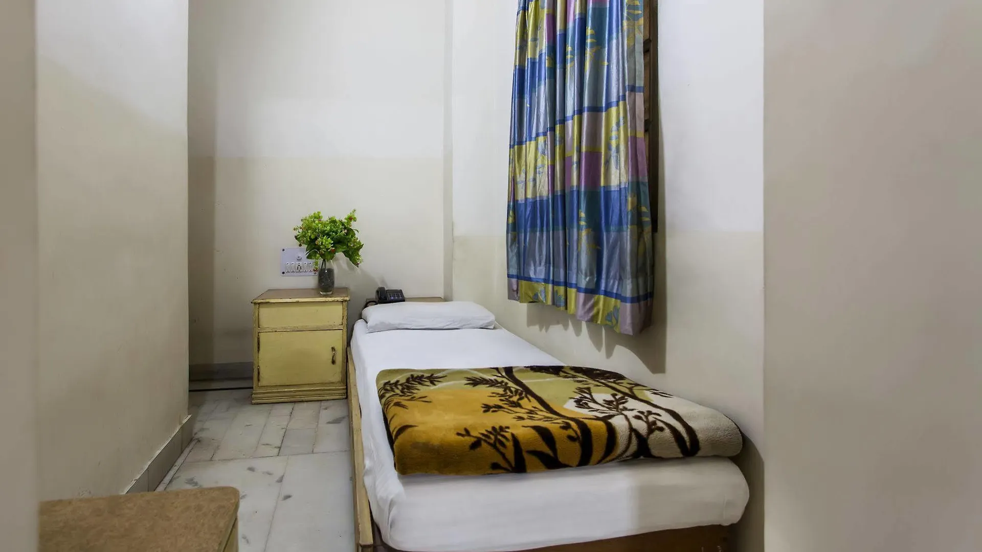 Hotel Sunshine Delhi   Delhi (National Capital Territory of India)